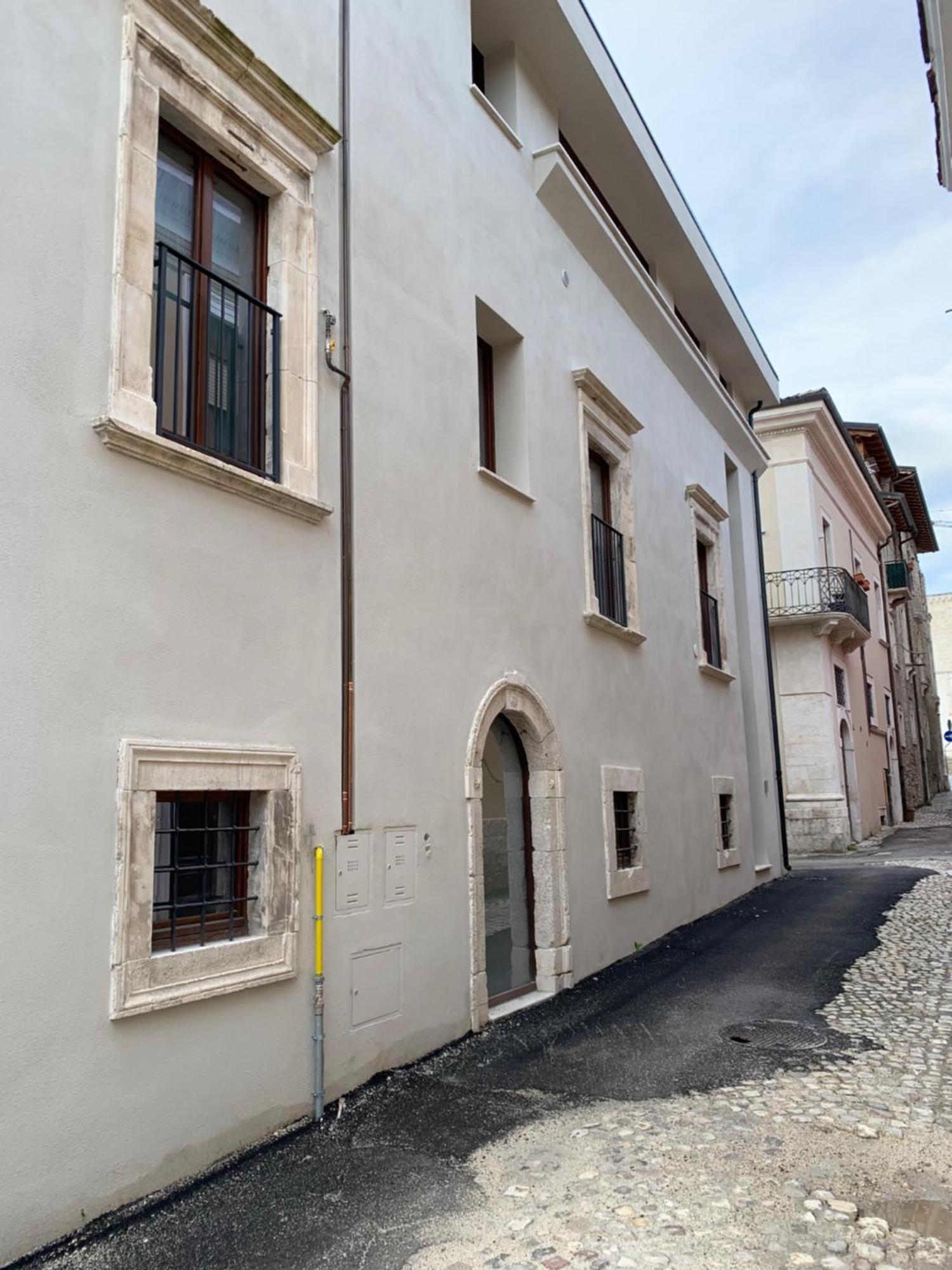 Habita Appartamenti LʼAquila المظهر الخارجي الصورة