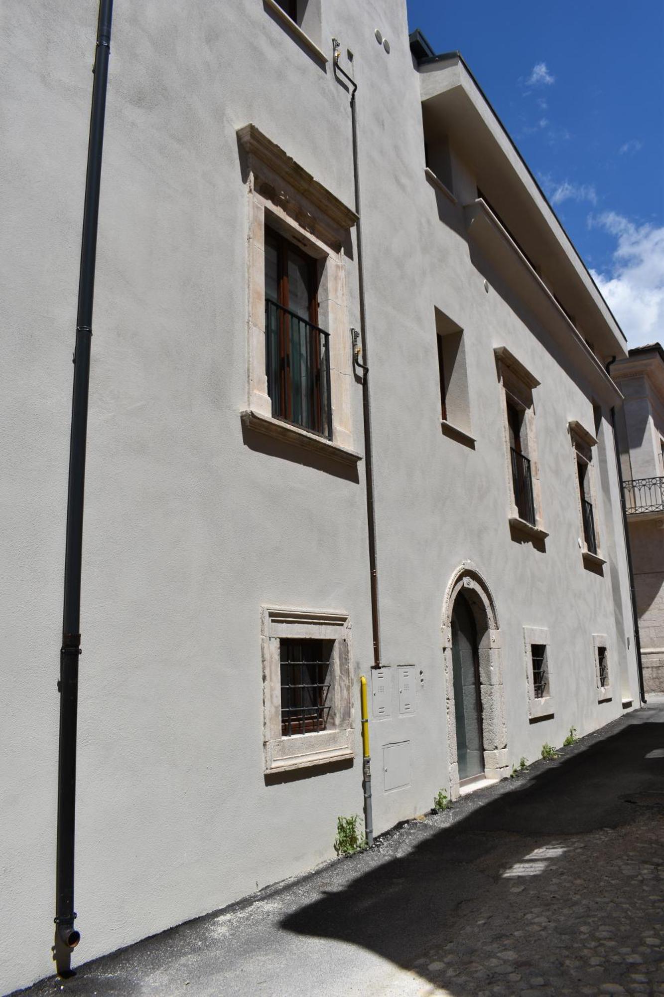Habita Appartamenti LʼAquila المظهر الخارجي الصورة